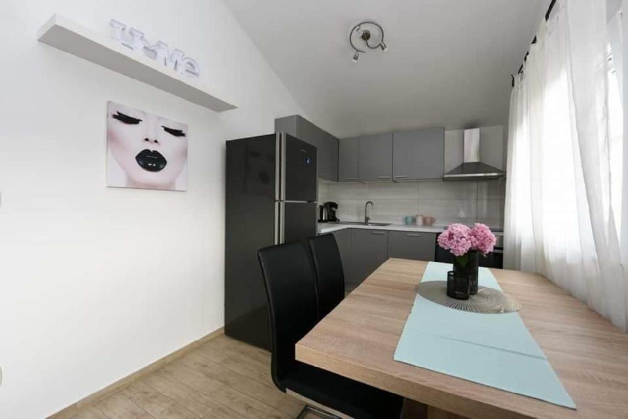 Matea 2 Villa ซาดาร์ ภายนอก รูปภาพ
